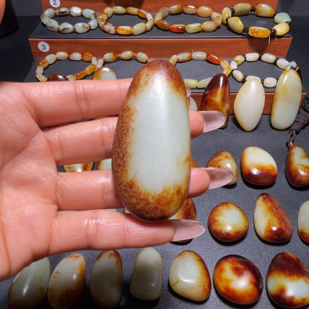 未镶嵌手链和田玉张*