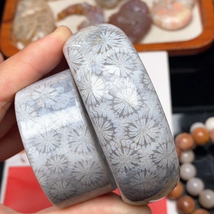 硅化珊瑚（珊瑚玉）手镯未镶嵌远*