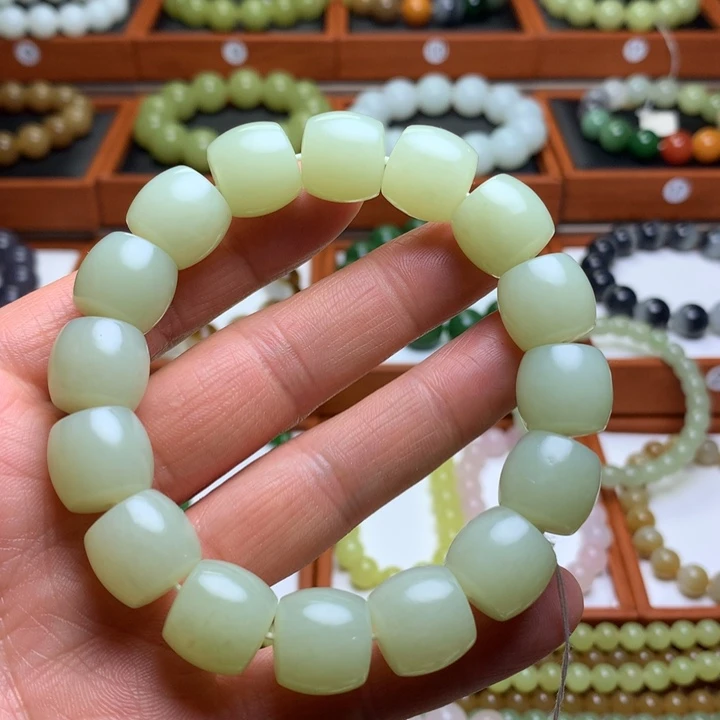 和田玉手串未镶嵌