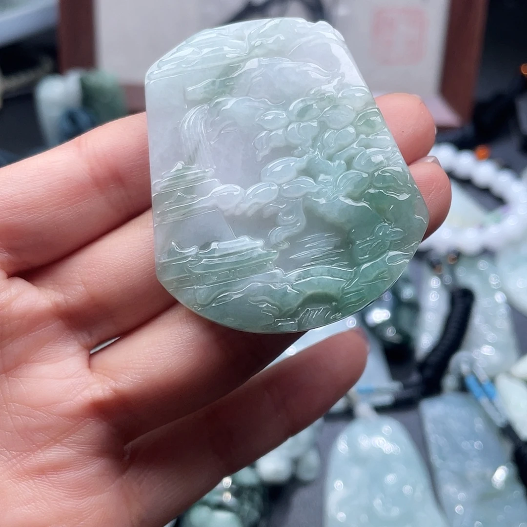 翡翠未镶嵌颈饰翡翠