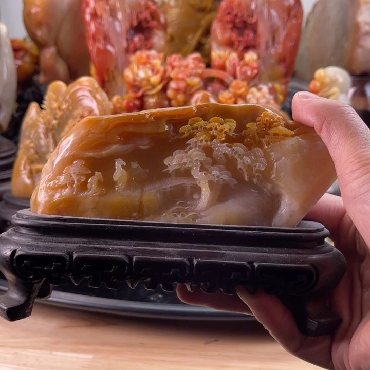 田黄石香山雅聚摆件