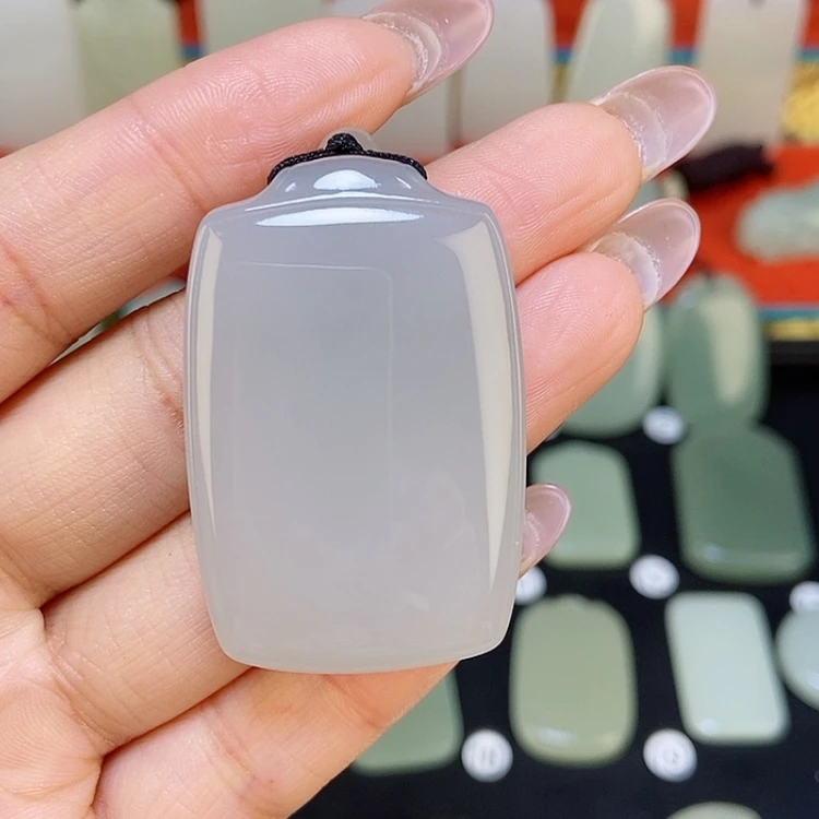 【闪购商品】颈饰未镶嵌和田玉