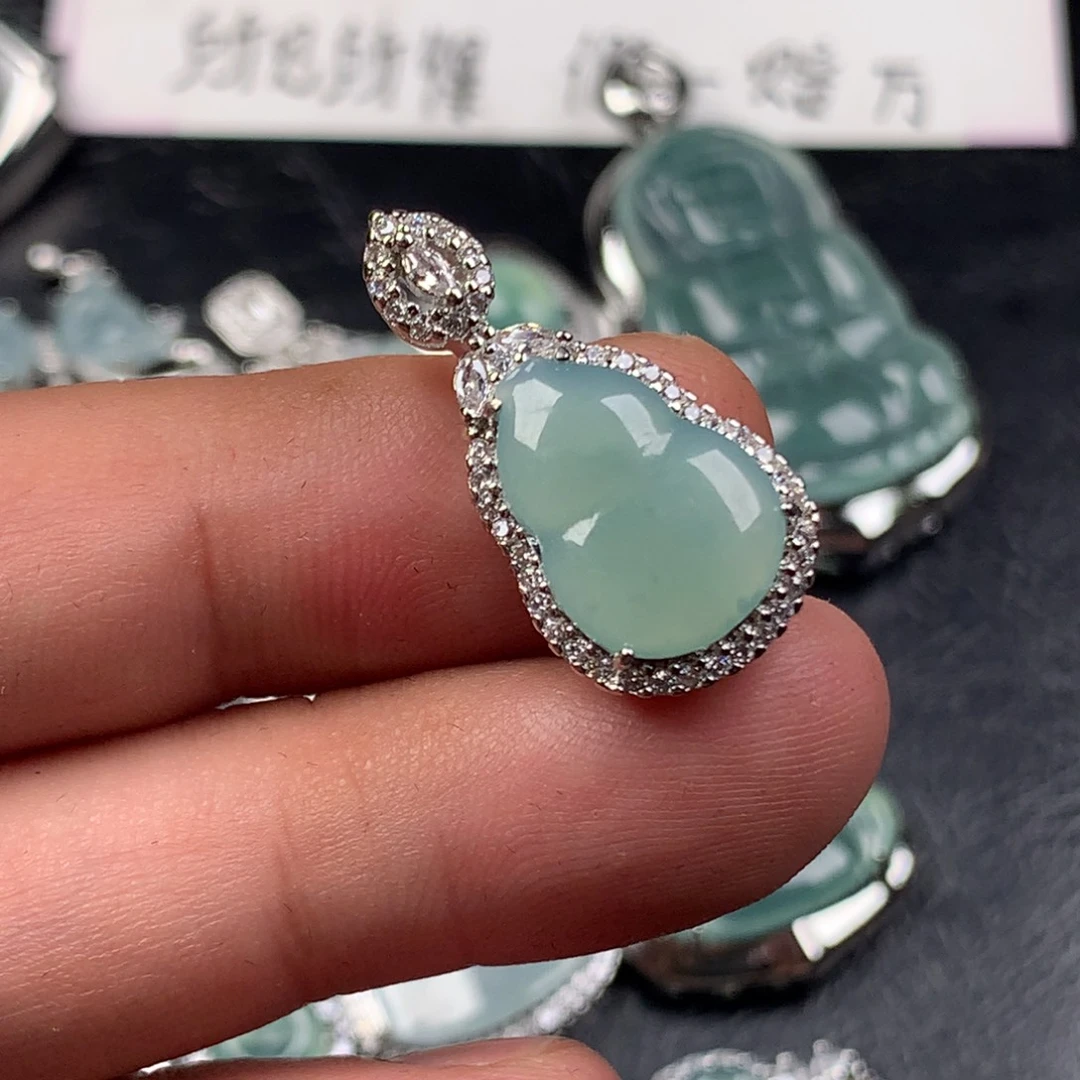 颈饰未镶嵌翡翠葫芦