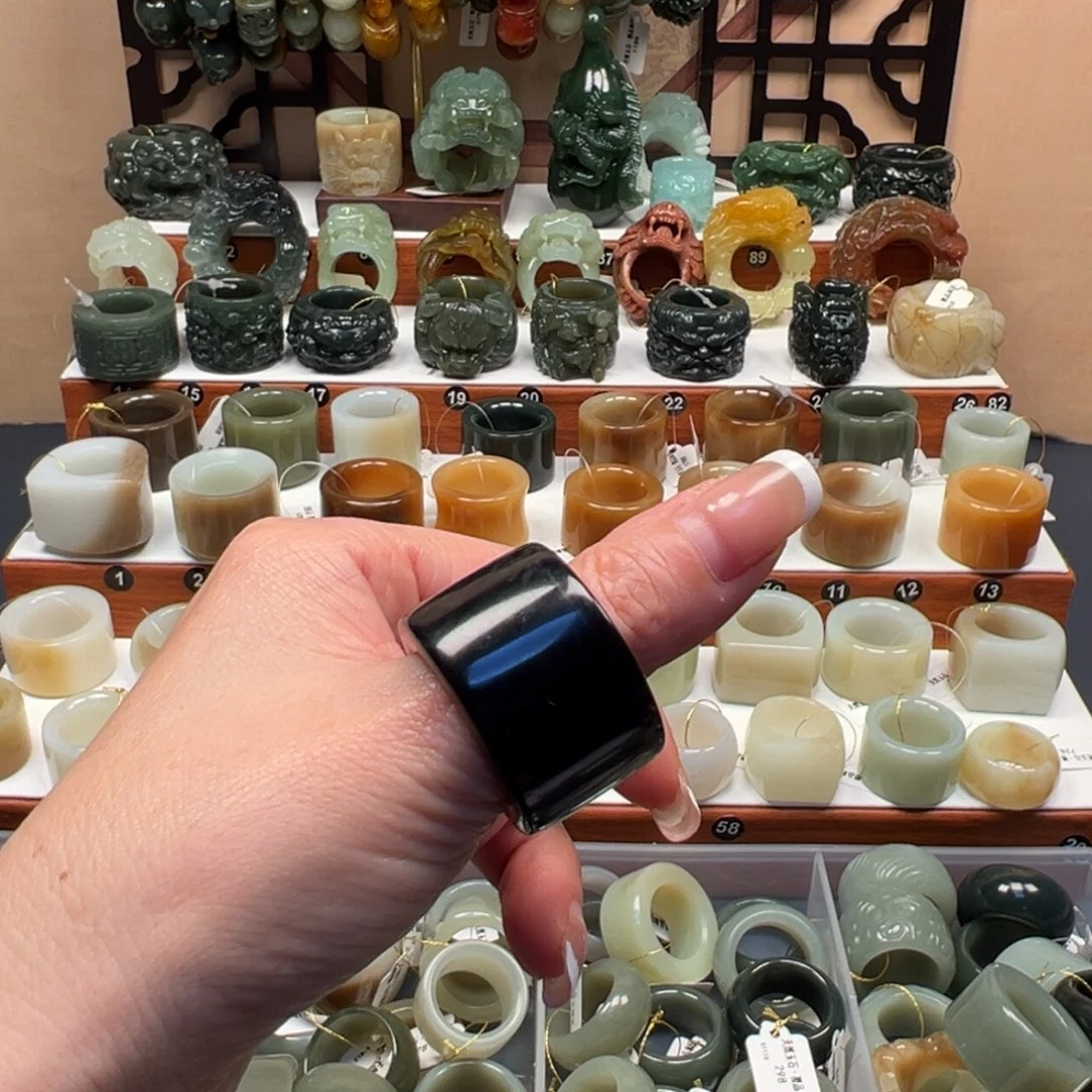 蛇纹石玉未镶嵌戒指31号22.7内径