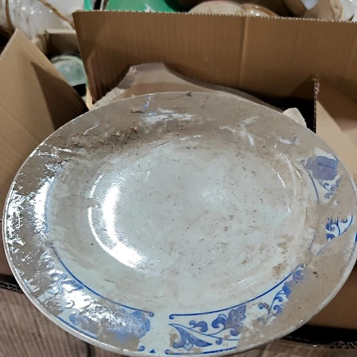 瓷片泡*吖陶瓷盘子碗啥都有