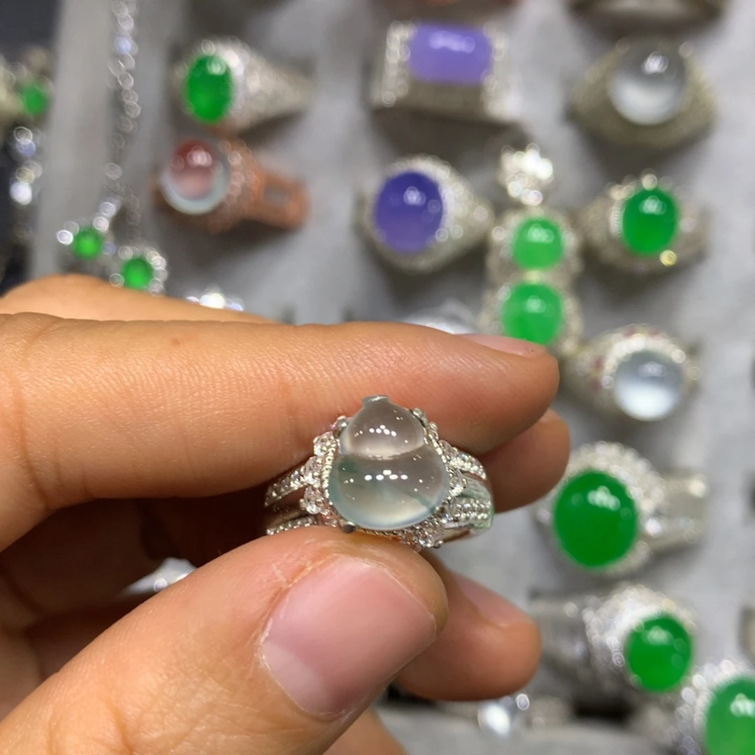 定制翡翠未镶嵌时尚买断不退