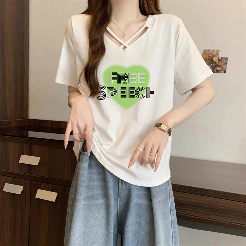 休闲百搭镂空V领印花短袖T恤女士夏季新款设计感修身显瘦套头上衣