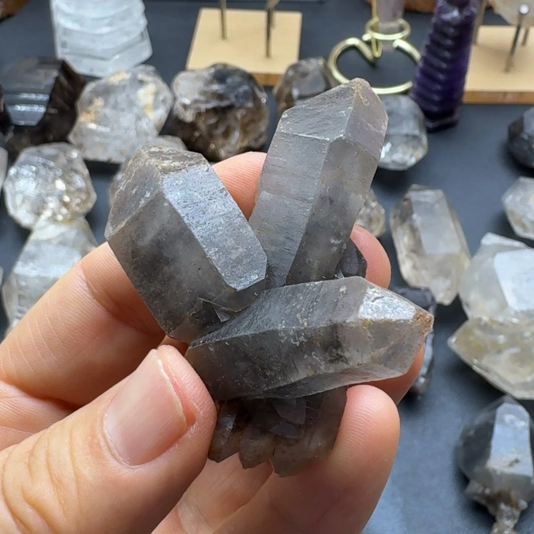 石材素描闪灵晶簇