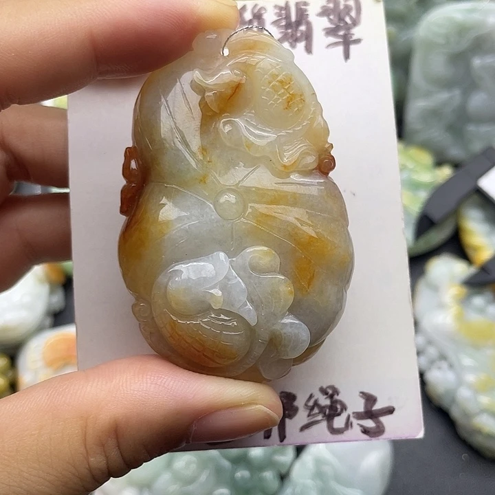 颈饰未镶嵌翡翠天然翡翠