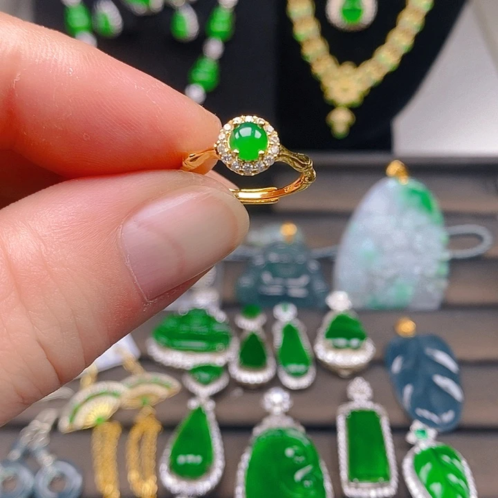 翡翠未镶嵌戒指天然a货翡翠