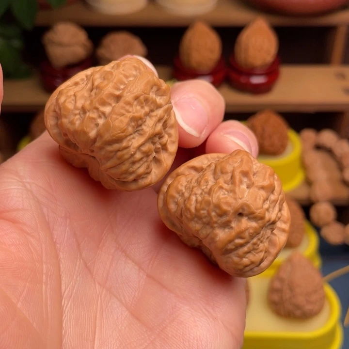 文玩核桃把件全品蛤蟆头36