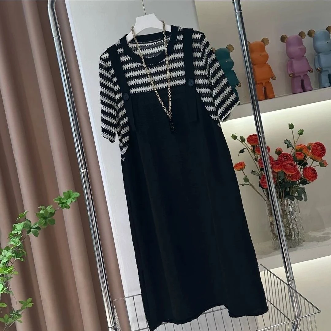 乐瑶家冰丝皱条纹长裙大码显瘦连衣裙