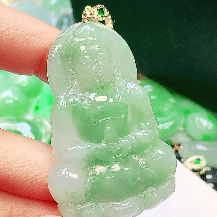 翡翠未镶嵌颈饰翡翠