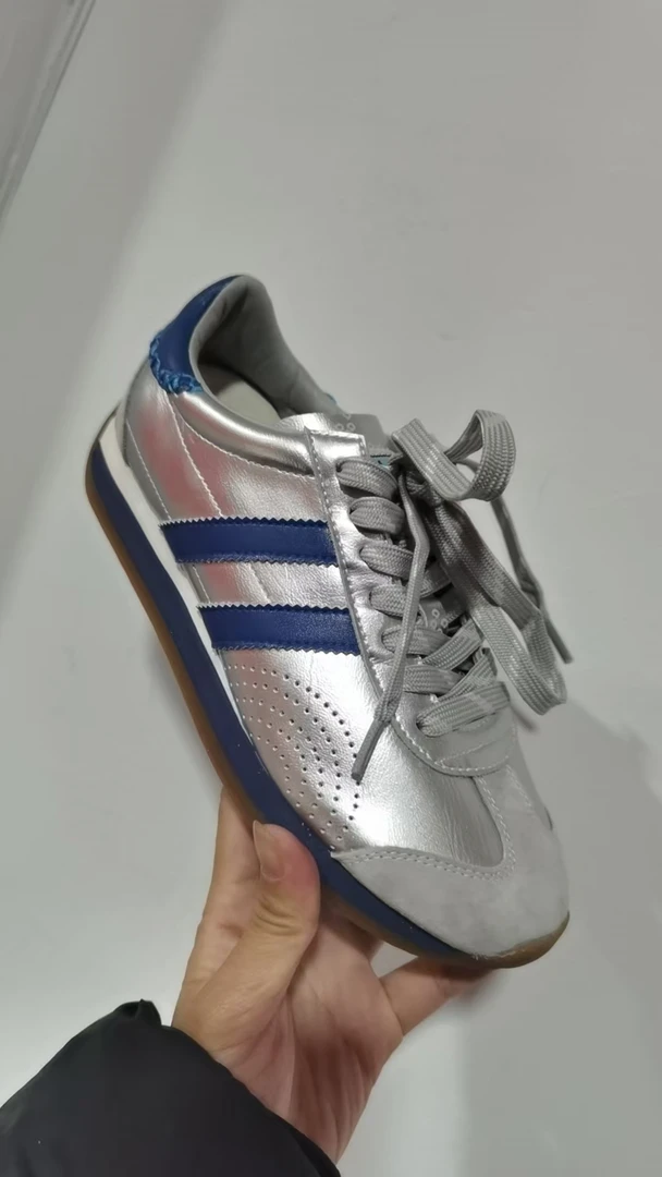 333-3蓝色断码真皮单鞋女