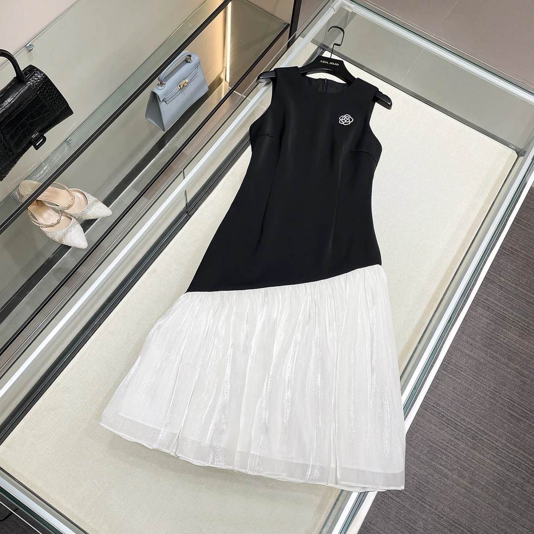 休闲中长裙连衣裙设计师女士无袖纯色A字裙褶皱百搭时尚