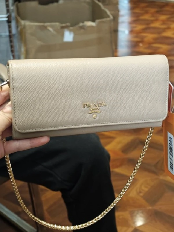 95新 Prada/普拉达 链条包/FYDW12303504/3504