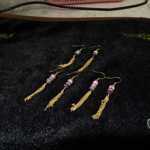 【小宝晶选】欧若风舒俱来耳钩 多样性发一件 704XBKT