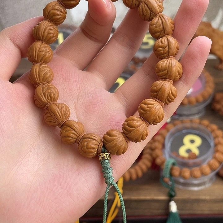 文玩核桃吊坠14小金豆