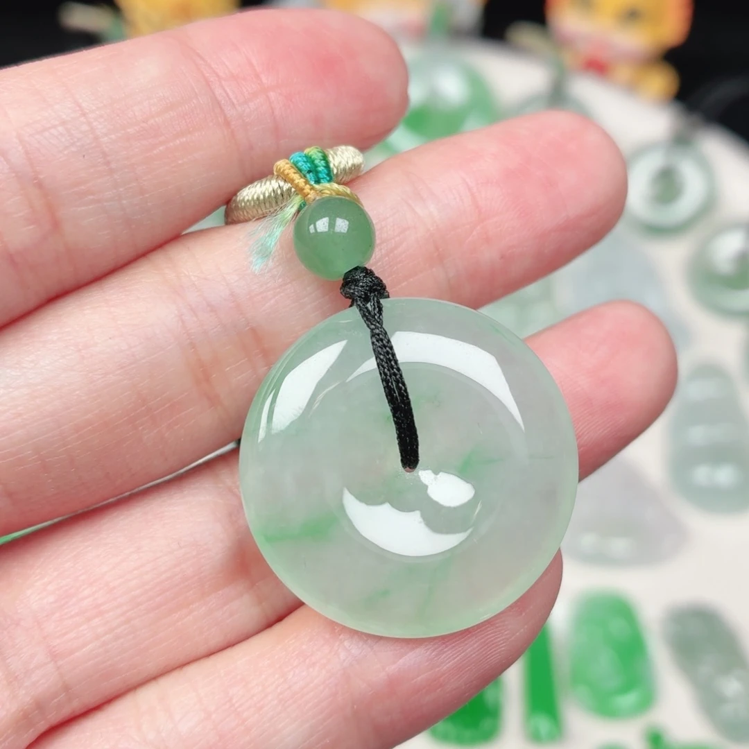 翡翠未镶嵌颈饰缅甸天然A货翡翠