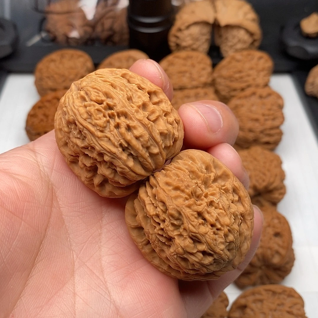 李***全文玩核桃把件鸭蛋南疆石