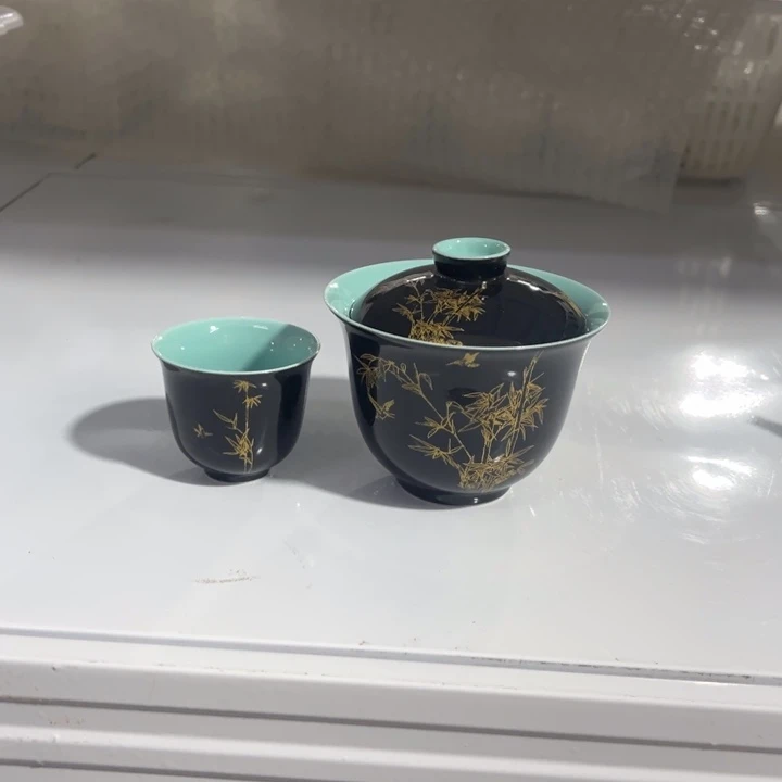 两件套哈哈哈哈哈哈哈