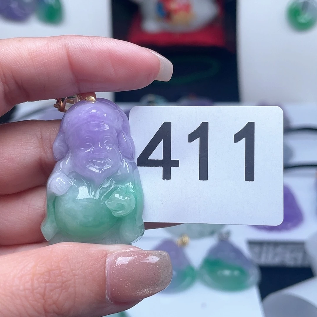 翡翠吊坠(赠链)未镶嵌