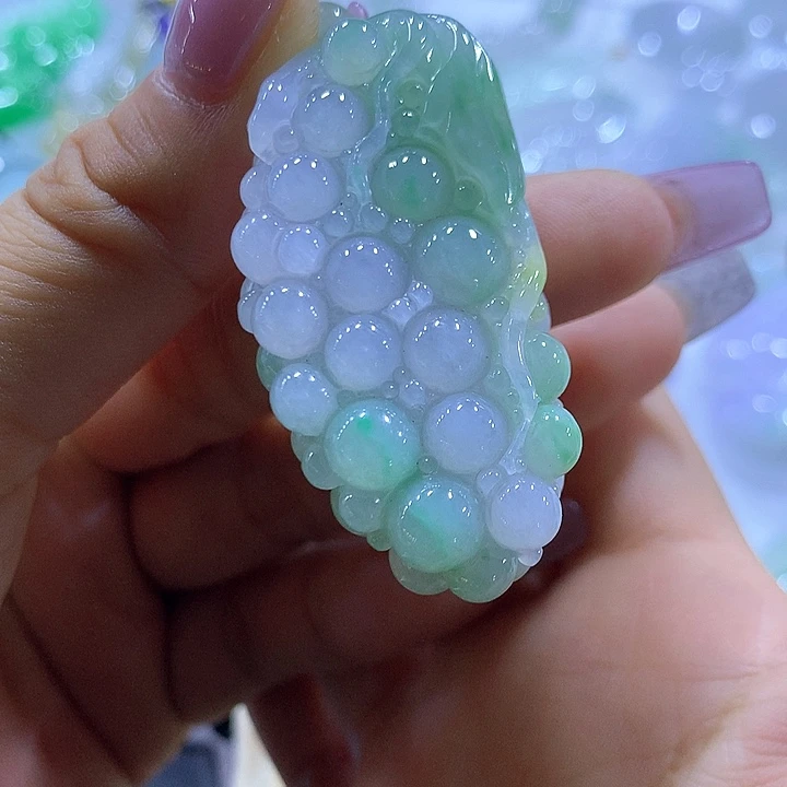 翡翠未镶嵌颈饰天然翡翠A货吊坠