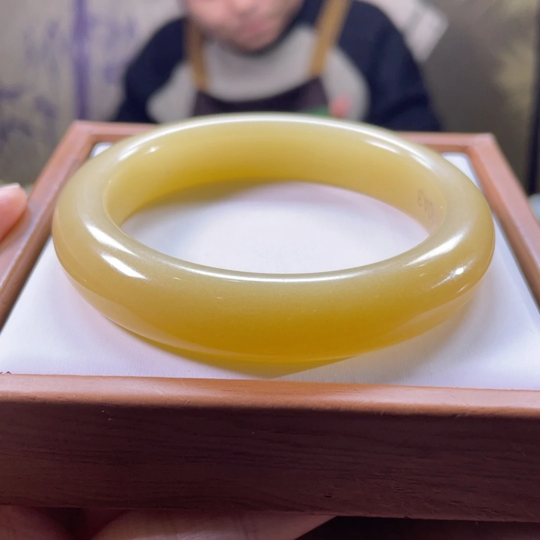 和田玉未镶嵌手镯58圈