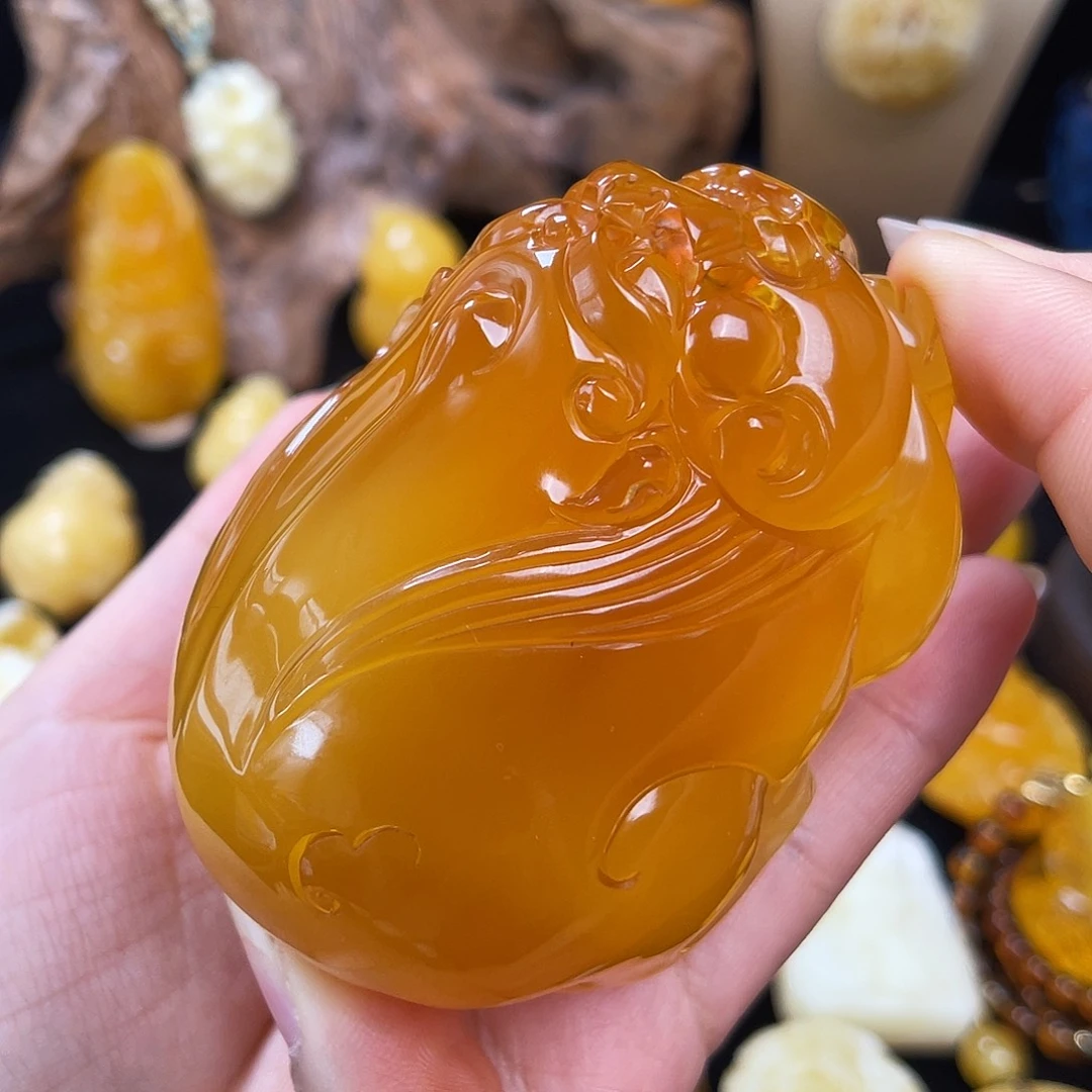 琥珀未镶嵌珠宝奇石