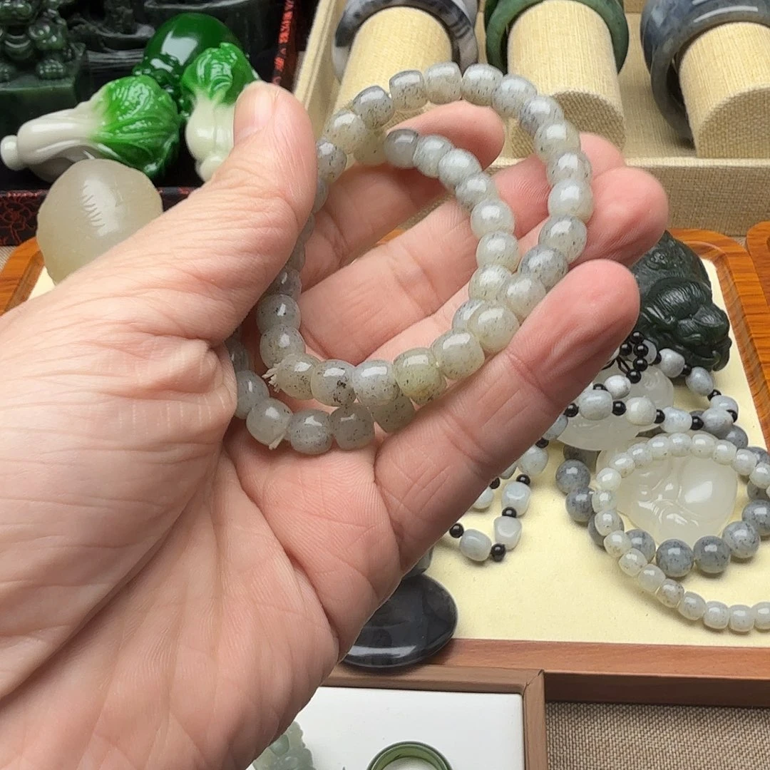 和田玉（糖玉）未镶嵌挂件