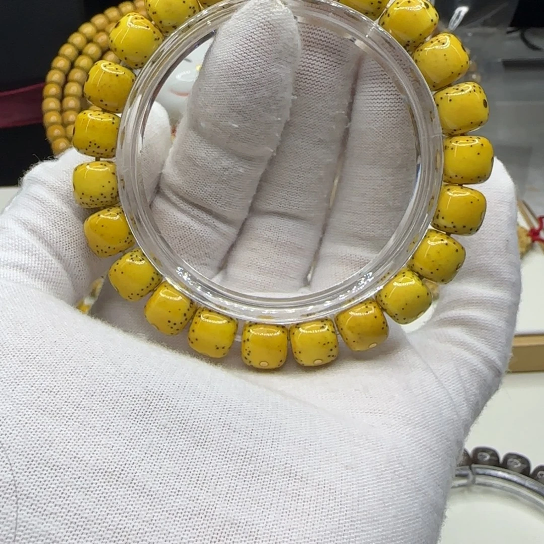 星月菩提手串鸡油黄通体大留白10×9同枝果b3