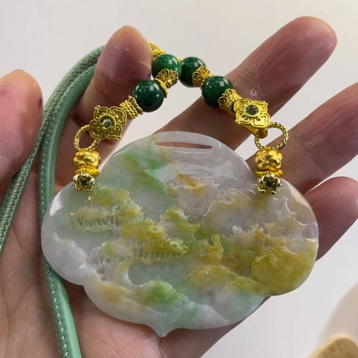翡翠吊坠(赠链)未镶嵌代编织