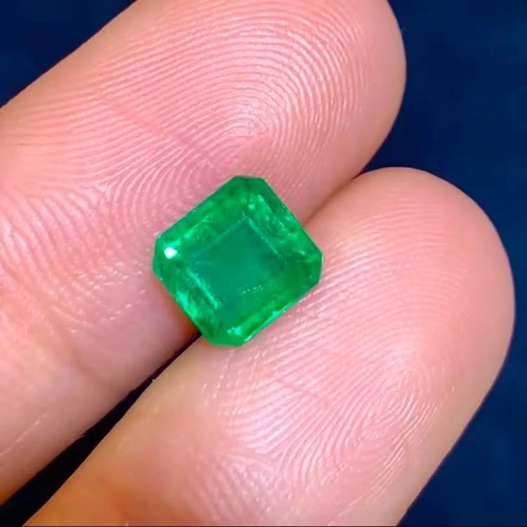 天然 祖母绿，1.49克拉