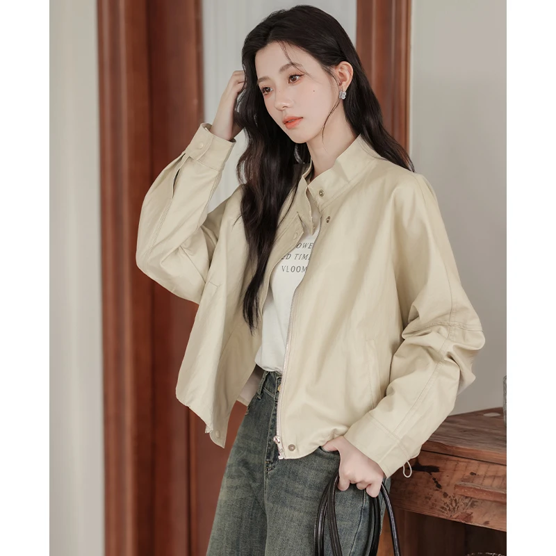 帛卡琪2025秋季新款米白立领短外套女宽松显瘦百搭学院风夹克上衣
