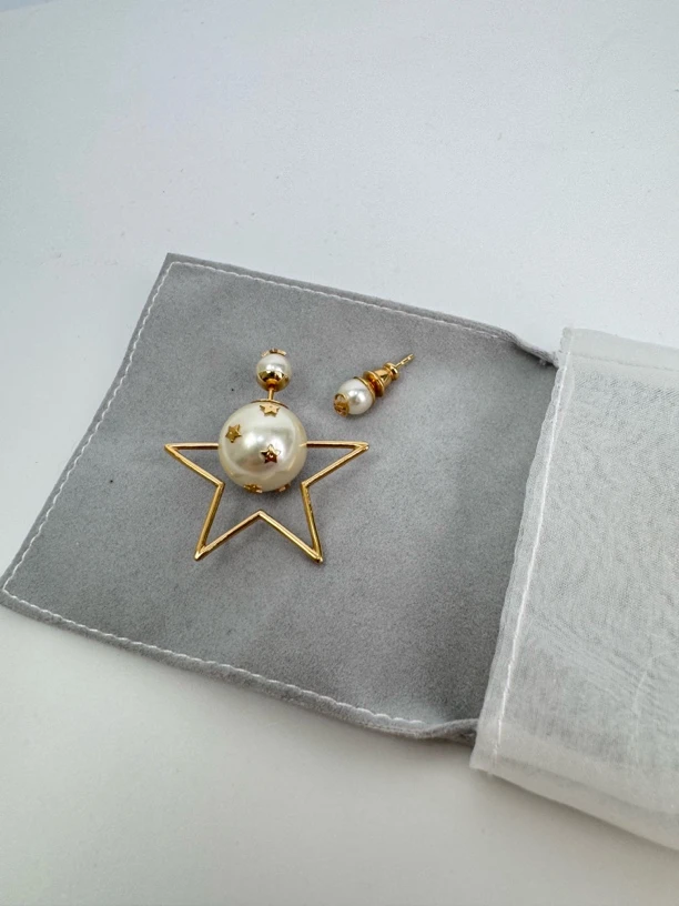 99新 DIOR/迪奥 迪奥 AB款树脂珍珠星星耳钉