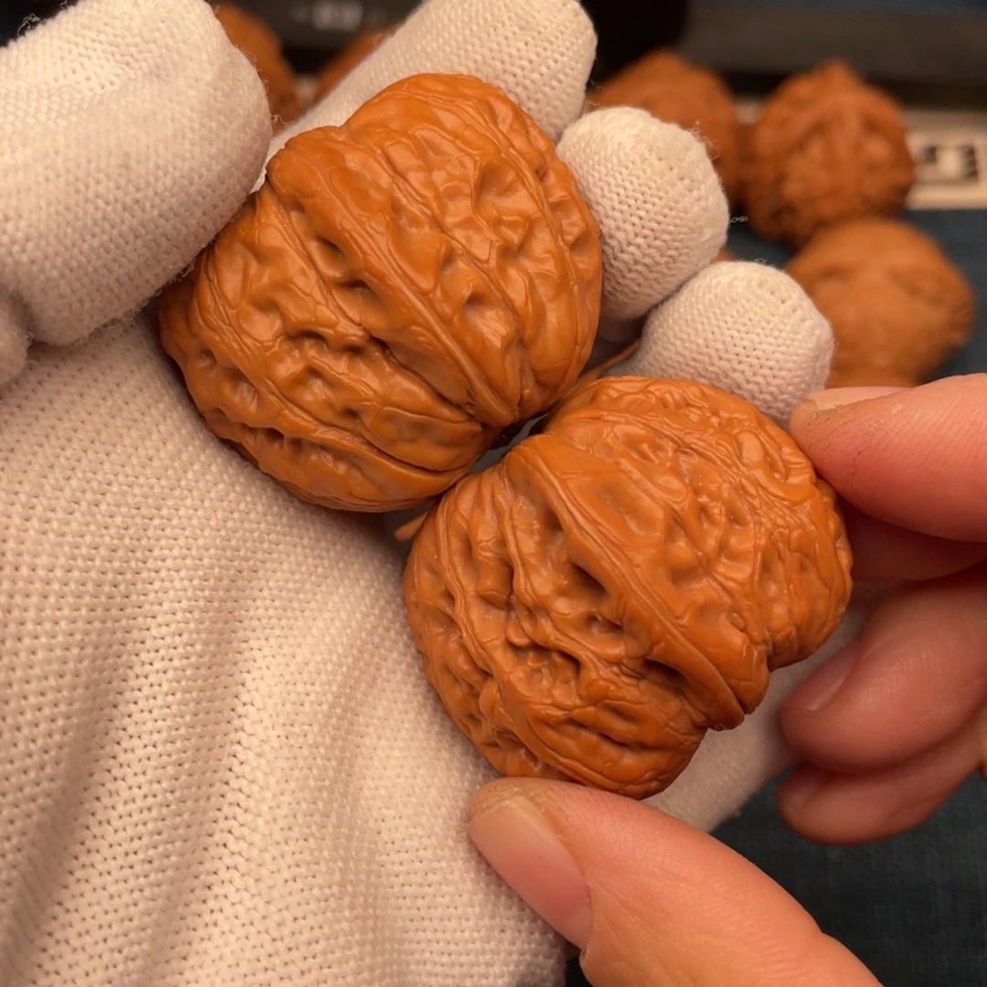 把件文玩核桃40红皮老树元宝