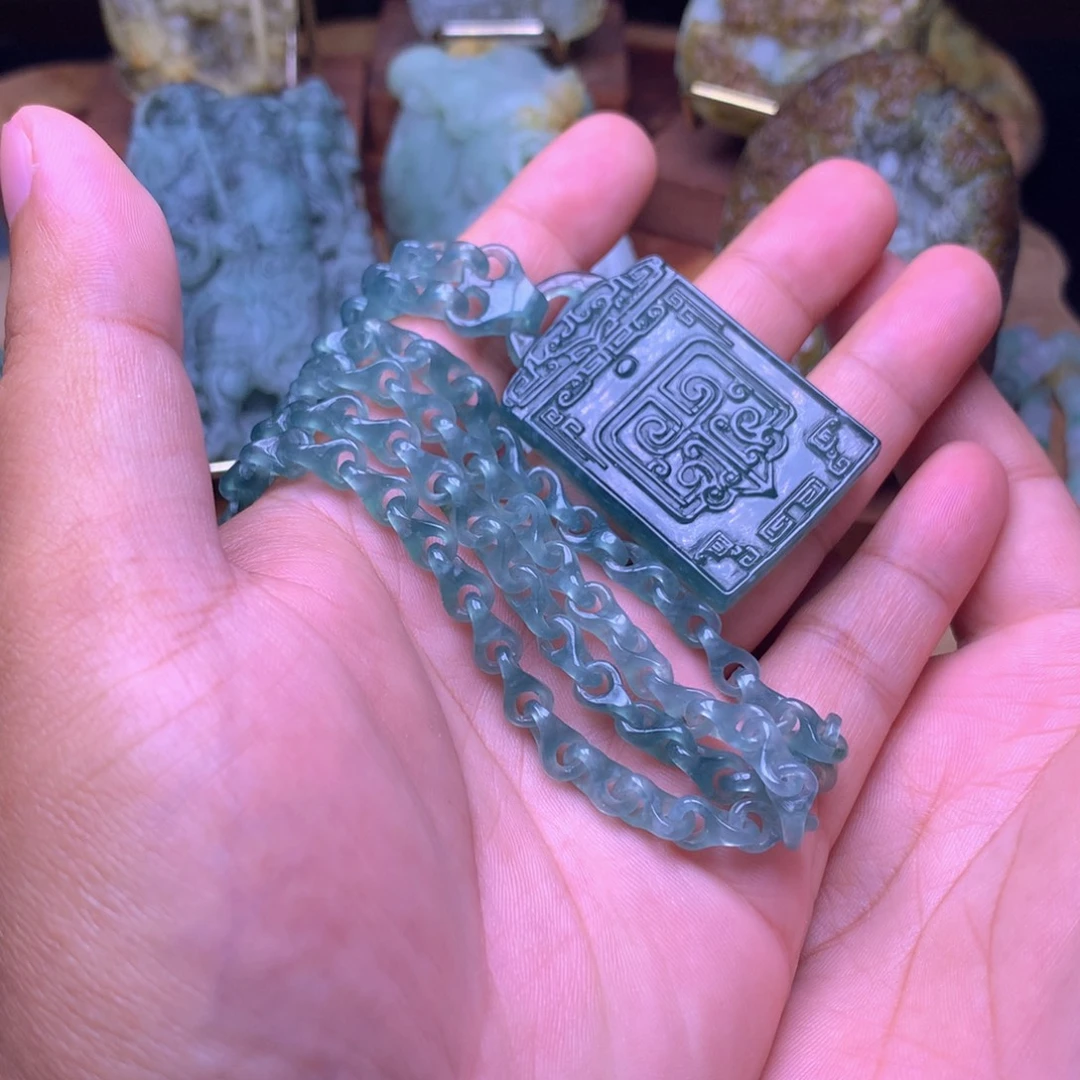 z***h定制翡翠未镶嵌翡翠