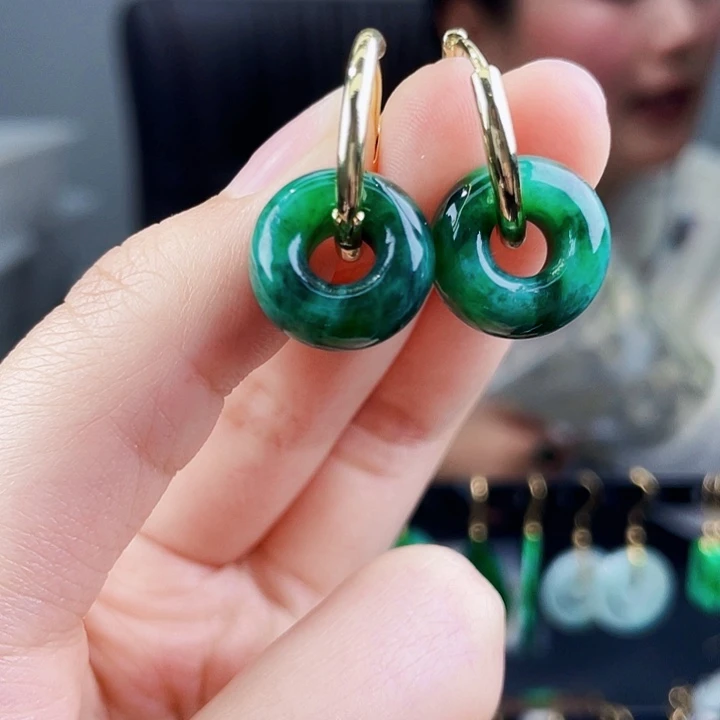 翡翠耳饰未镶嵌饰品