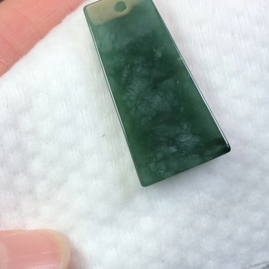 翡翠未镶嵌颈饰缅甸A货，每天下午1点半开播