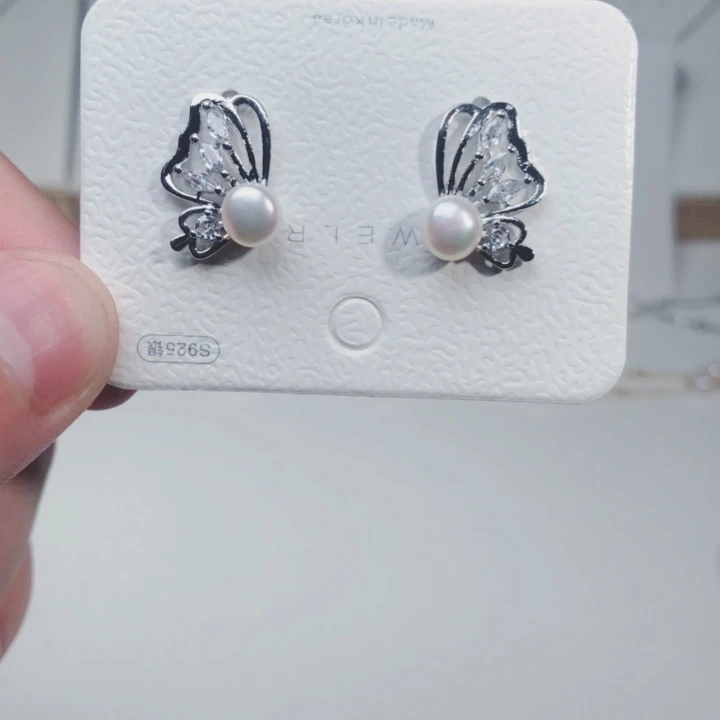 淡水珍珠耳饰未镶嵌