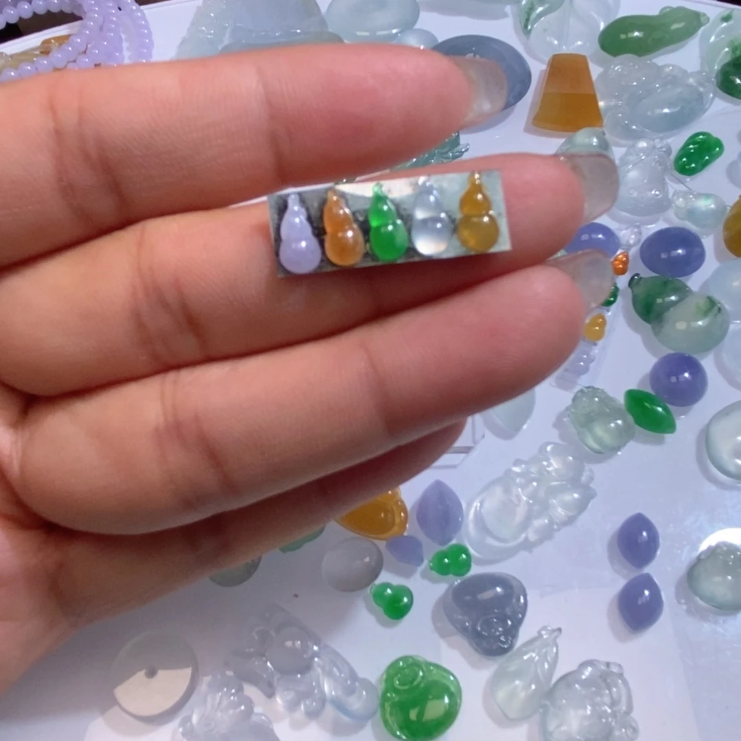 未镶嵌定制翡翠翡翠