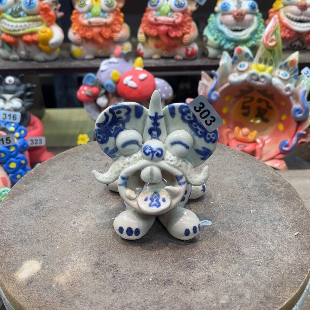 陶瓷纯手工抽象陶瓷摆件303