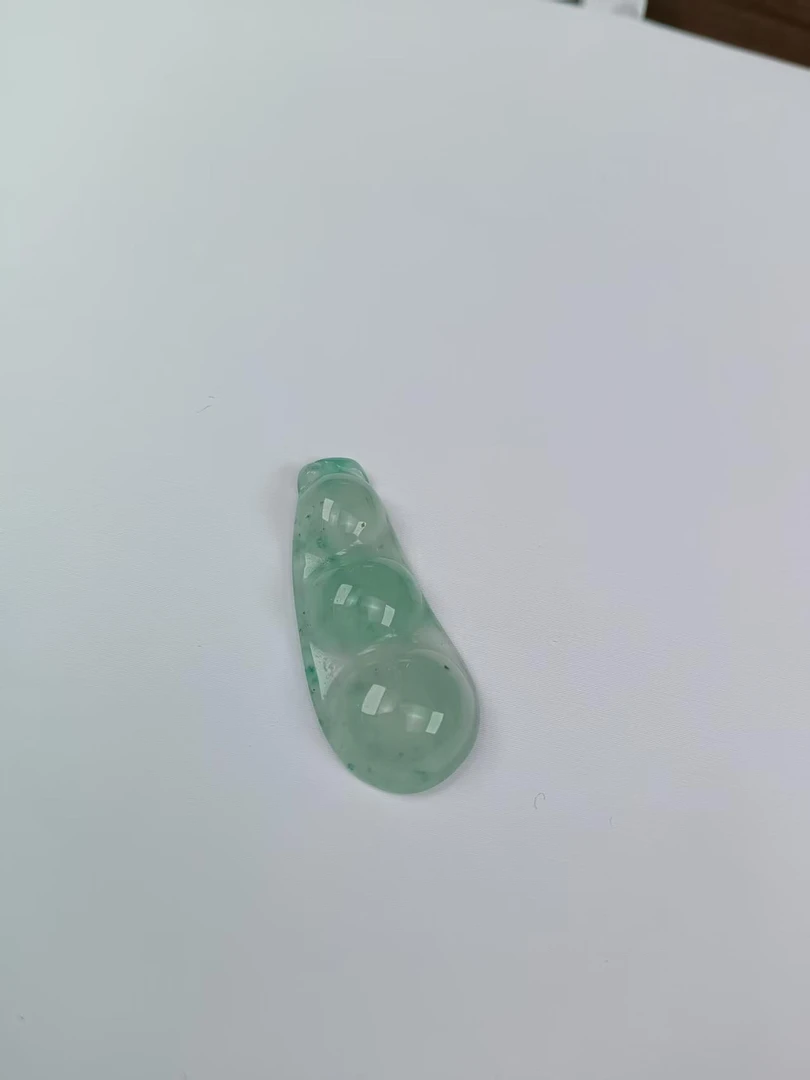 天然A货非洲翠冰飘花福豆完美无纹裂