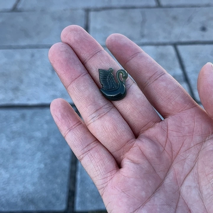 颈饰未镶嵌和田玉（糖玉）