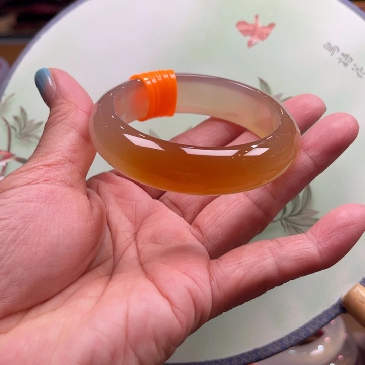 手镯玛瑙/玉髓未镶嵌