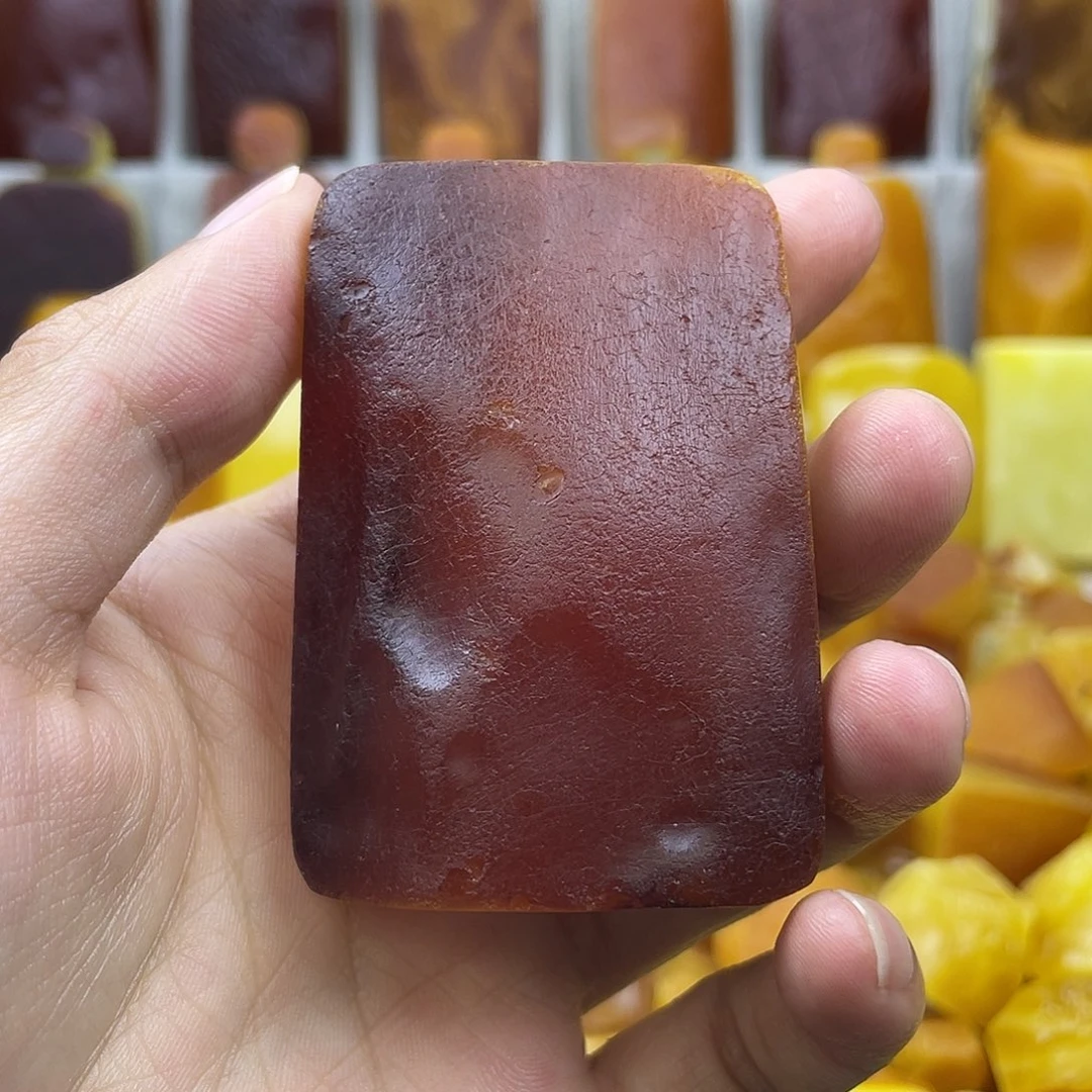 定制琥珀未镶嵌牌子