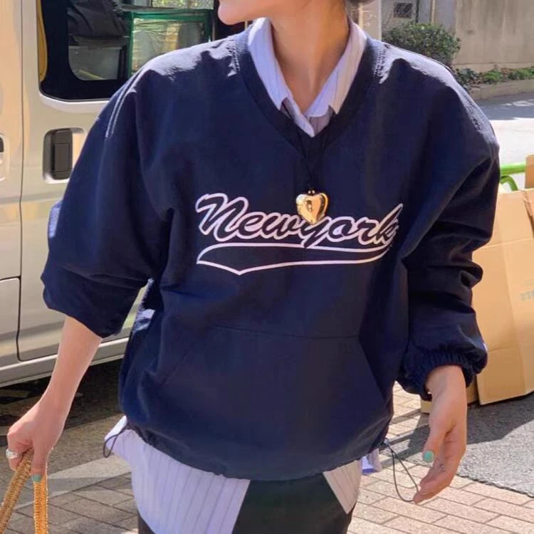 新款韩国东大门宽松显瘦V领字母卫衣