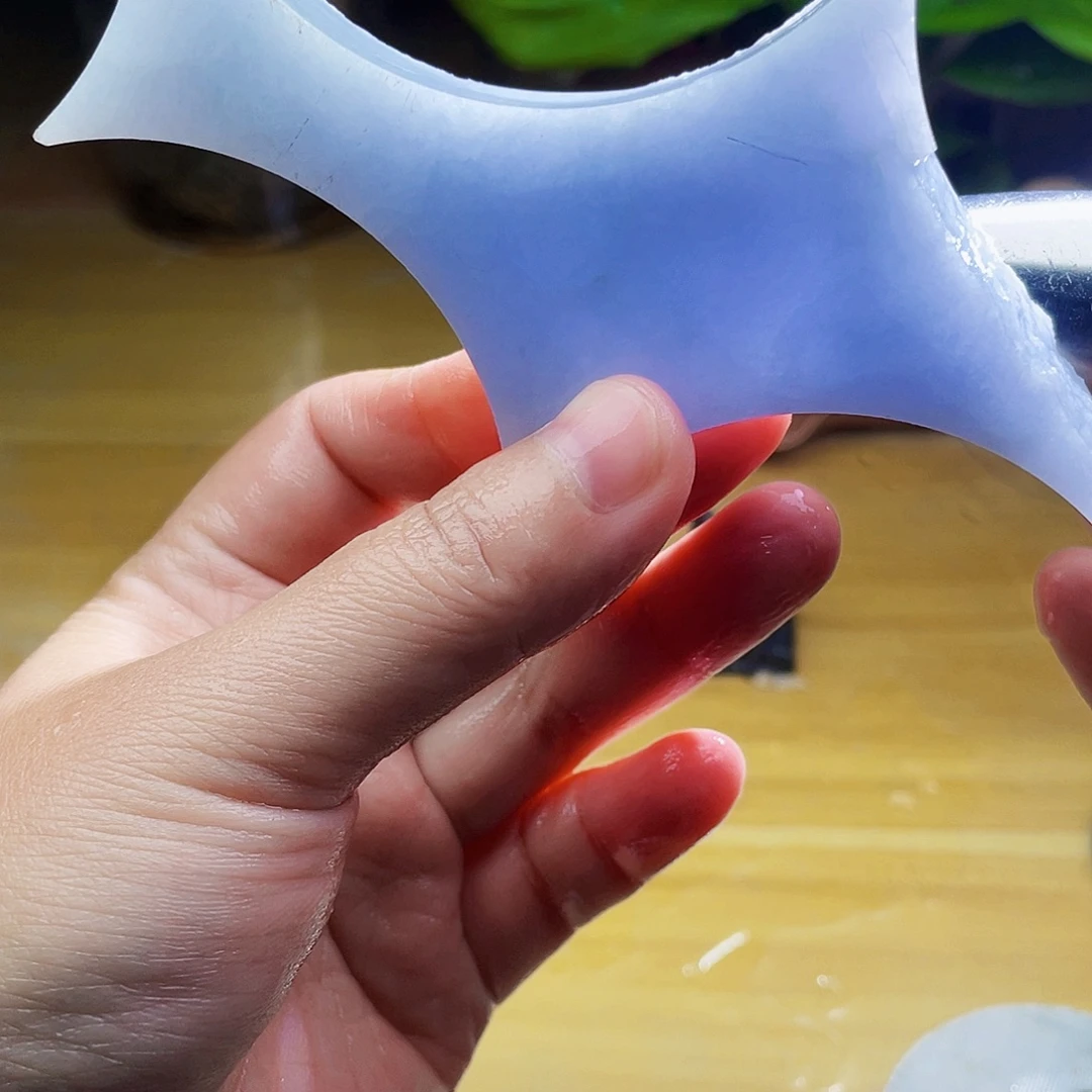 翡翠未镶嵌颈饰毛料12