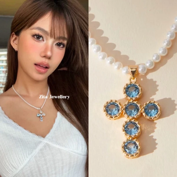 Ocean Blue•海岛甜心～湖蓝色闪钻十字架毛衣链