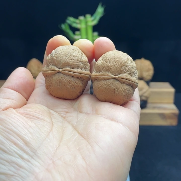 把件文玩核桃云南铁核桃22